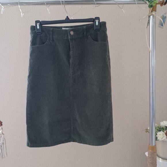 WOMEN'S CORDUROY SKIRT BRAND NEAR & DEAR / SIZE S / OLIVE GREEN COLOR - Picture 3 of 8